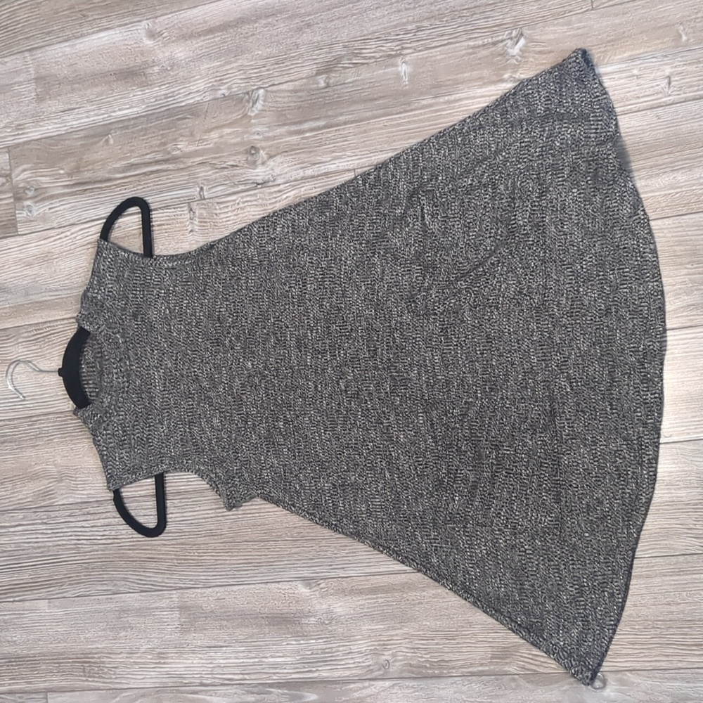 5/$25 Suzy Shier Mockneck Tunic Dress XS
